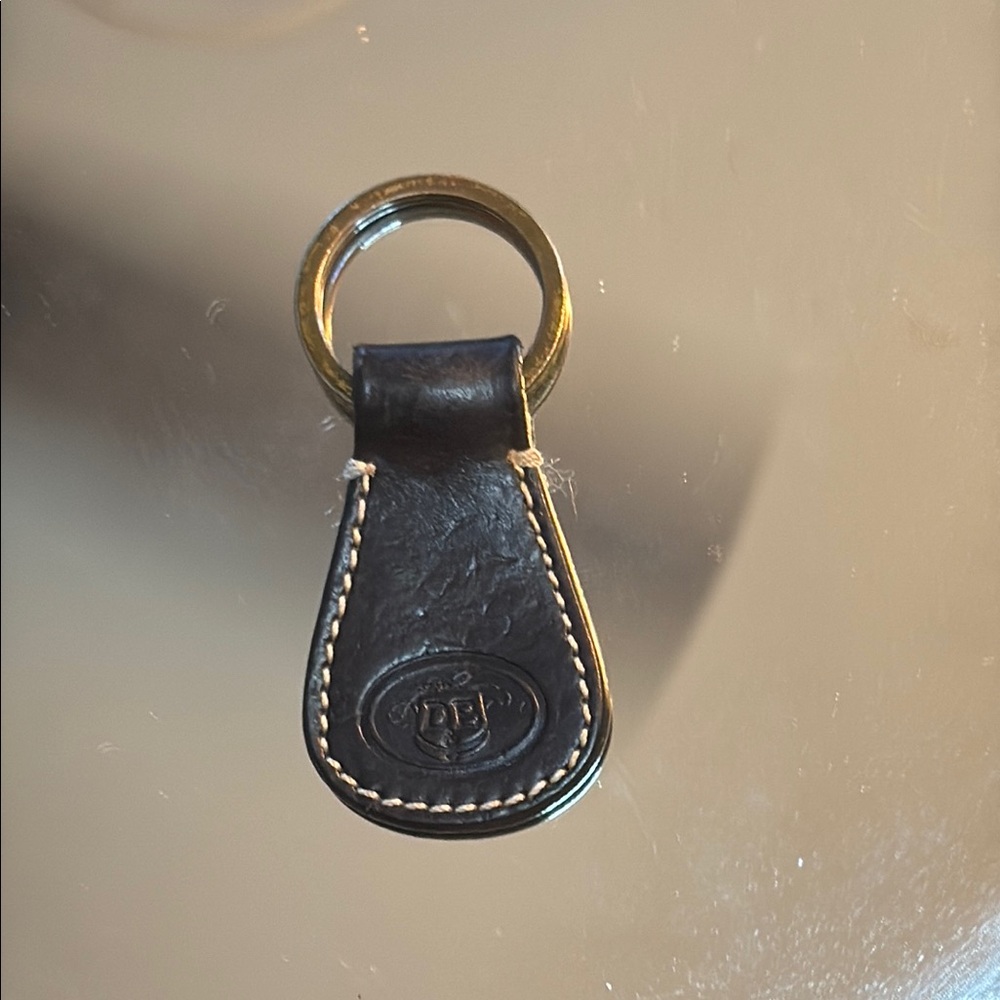 VTG ~ Dooney & Bourke Leather Key Holder with Embossed Design